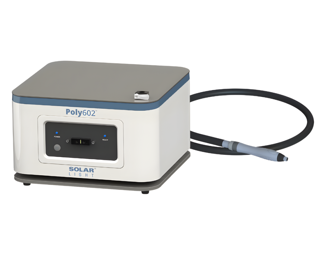 Polychromatic HDRS 602 solar light simulator for photovoltaic testing and solar panel performance analysis